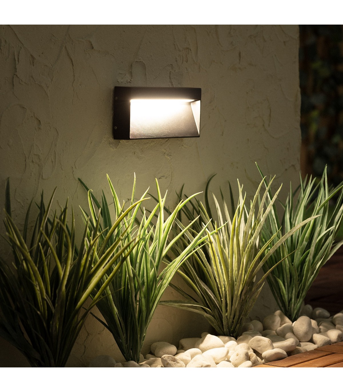 Baliza Pared Superficie 6W 400Lm IP54 Negro