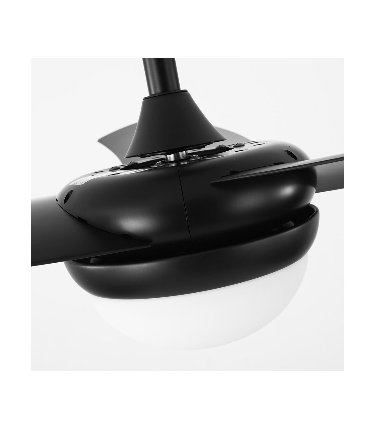 Ventilador Kusi DC 3 Aspas Negro 2xE27