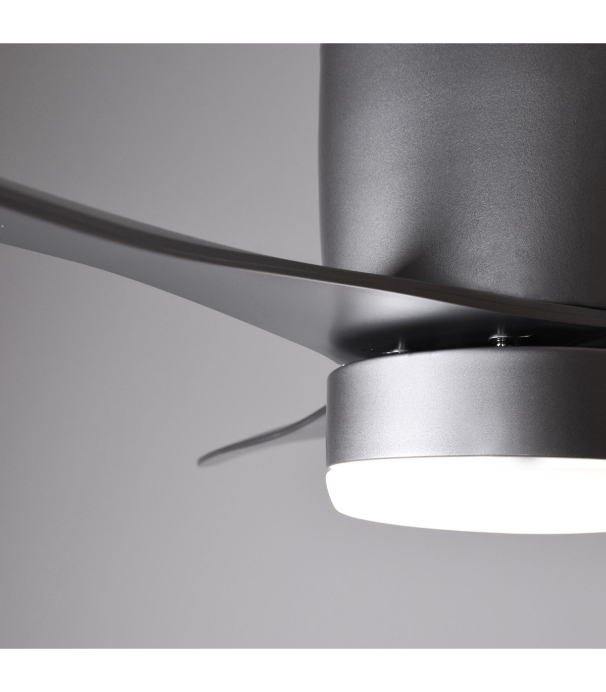 Ventilador Nasim DC 16W 1600Lm 3 Aspas Plata