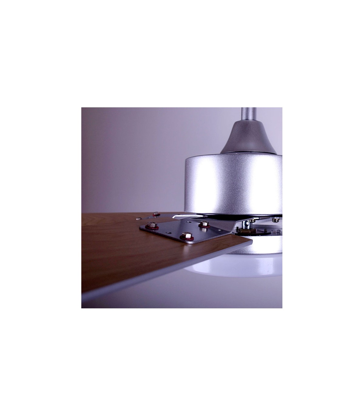 Ventilador Kenia DC Plata 18W 1800Lm 4 Aspas Reversibles Plata / Haya CCT