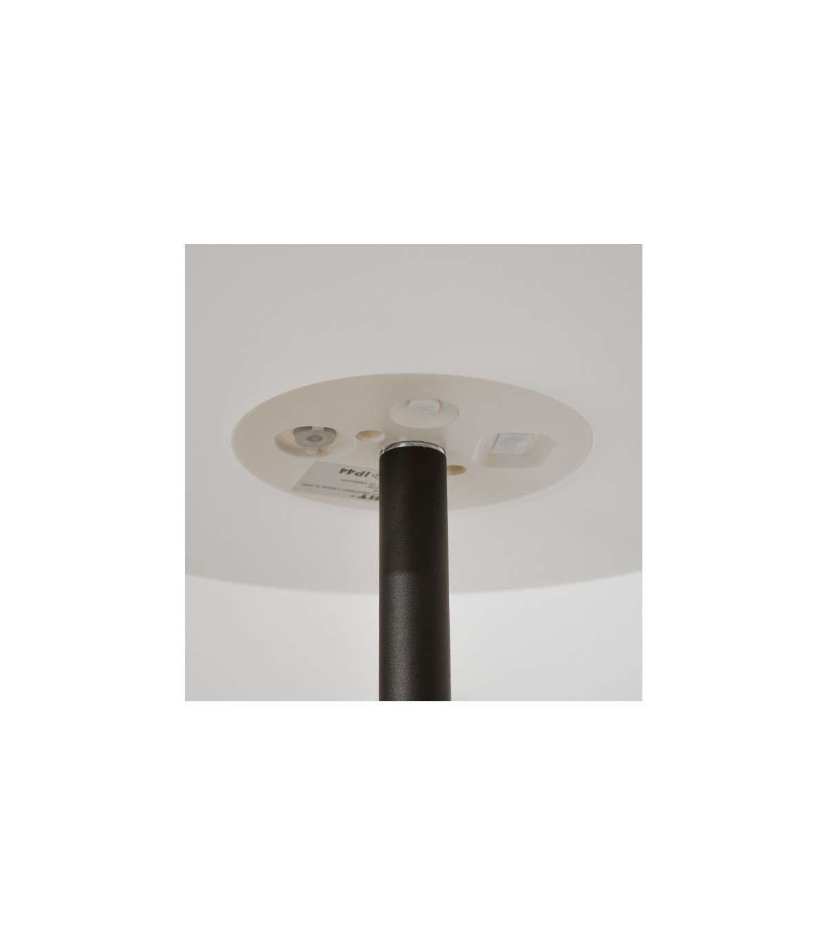 Sobremesa portátil BIANA con USB 1W 95Lm RGB IP44