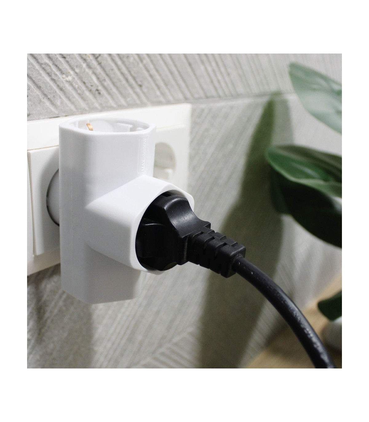 Ladrón Triple Schuko Interior Baquelita 16A 250V
