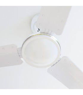 Ventilador De Techo Saltok Blanco AC Sin Luz 3 Aspas 142D