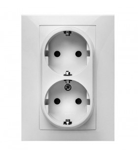Toma corriente doble Schuko empotrar 16A 250V