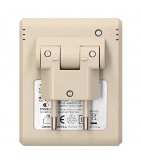 Cargador GSC Pilas Recargables AAA/AA/9V Ultrarrápido